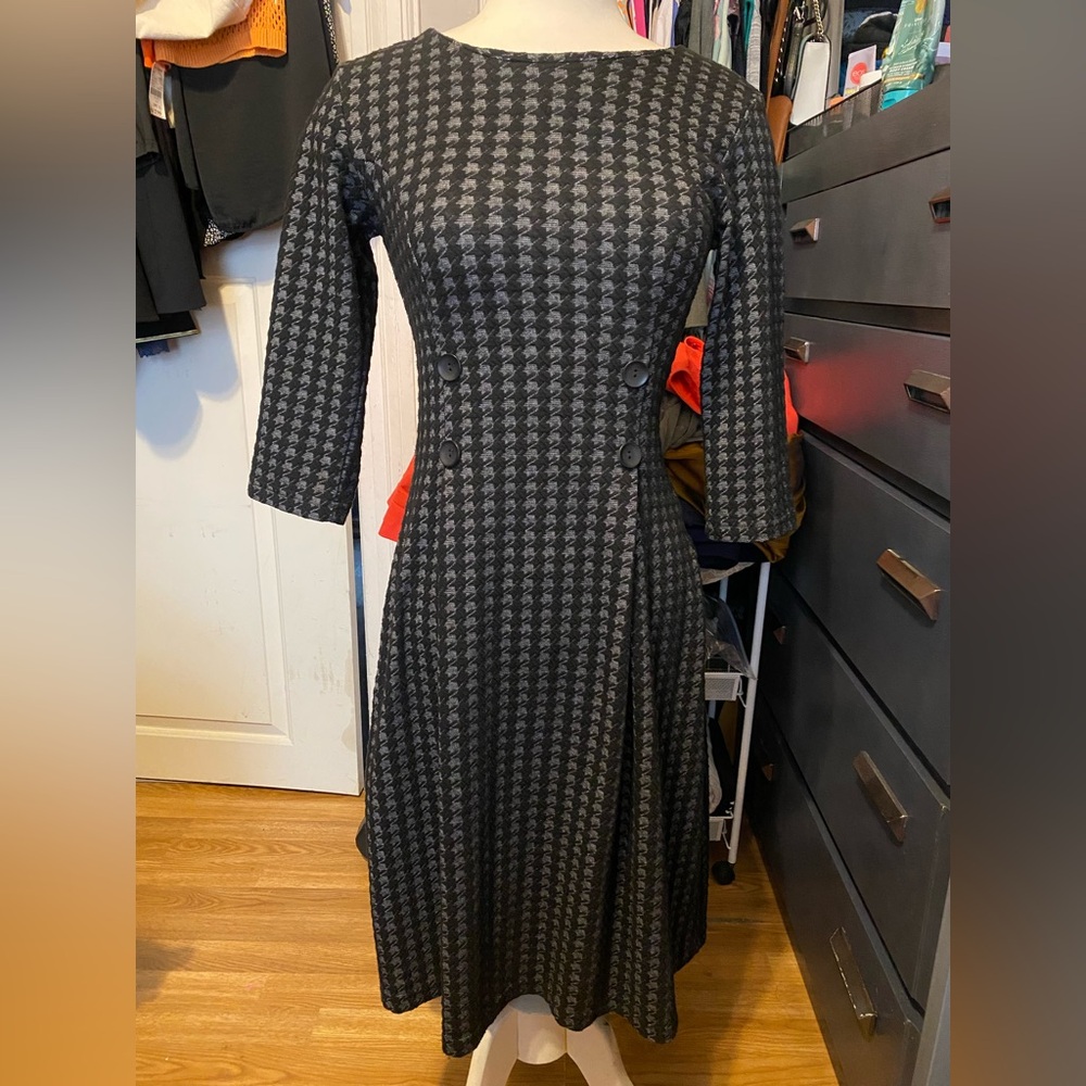 Pre-Owned Women’s Size S Elegant Black Houndstooth Midi Dress